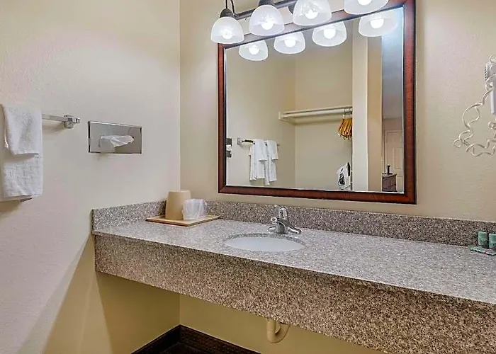 Western Sunrise Hotel 2*